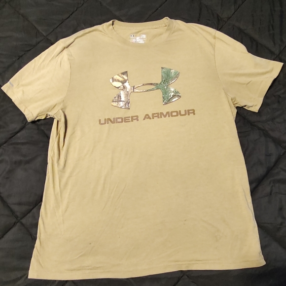 Under Armour T-shirt - Picture 2 of 3